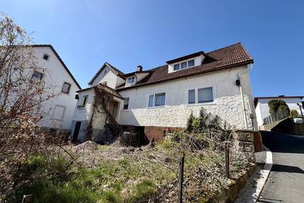 Ihr Projekt fürs Eigenheim: Haus mit Garten, Garage und Nebengebäude - Küps / Theisenort