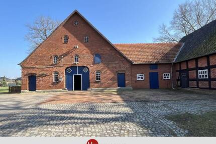 Historisches Bauernhaus mit Scheune & Stall - viel Raum für Ihre Vision - Schwarme