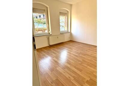 +++RUHIGE HELLE IM HINTERHAUS GELEGENE 2-ZI-WOHNUNG MIT ZENTRALER LAGE +++ - Fürth Südstadt