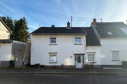 Teilsanierte Doppelhaushälfte in Riegelsberg