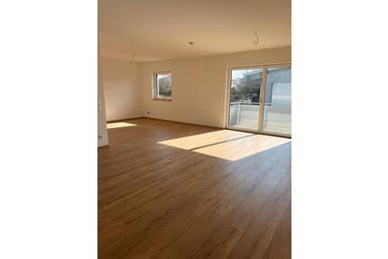 77 m² | Balkon | Fußbodenheizung | Wärmepumpe | 2 Stellplätze - Weisendorf