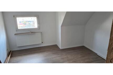 Renovierte Wohnung Gelsenkirchen-Horst 45899 50qm DG2.OG. - Gladbeck Brauck