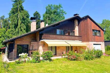 Haus zum Kaufen in Igensdorf-Unterlindelbach 1.169.000,00 € 362 m²