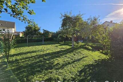 Sonniges Baugrundstück im Herzen von Großostheim