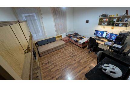 2-Zimmer-Wohnung (teilmöbliert) mit viel Stauraum und Garten zu v - Freiberg