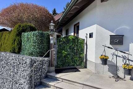 Haus zum Kaufen in Ruhmannsfelden 499.000,00 € 256 m²