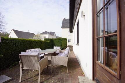 Haus mieten - 1.200,00&nbsp;EUR Kaltmiete, ca.&nbsp; 150,00&nbsp;m&sup2; in Rittersdorf (PLZ: 54636)