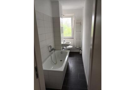 3 Raum-Wohnung mit Balkon - 540,00&nbsp;EUR Kaltmiete, in Neukieritzsch (PLZ: 04575)