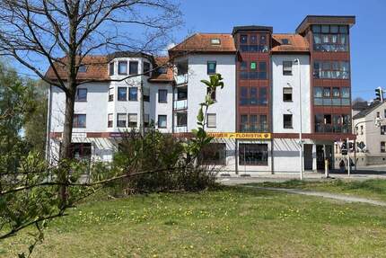 2-Raumwohnung mit Balkon, Fahrstuhl und TG-Stellplatz! Leerstehend ab 1.9.2026 - Zwickau-Marienthal