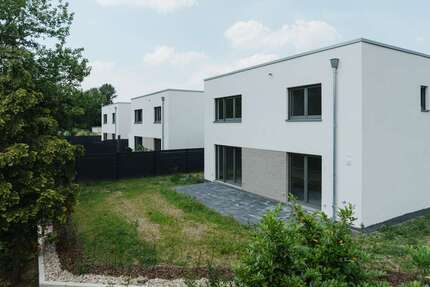 Haus zum Kaufen in Duisburg 679.900,00 € 170 m²