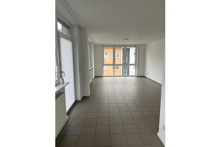 Schöne helle Zweizimmerwohnung - 630,00&nbsp;EUR Kaltmiete, ca.&nbsp; 65,00&nbsp;m&sup2; in Pforzheim (PLZ: 75179) Brötzingen
