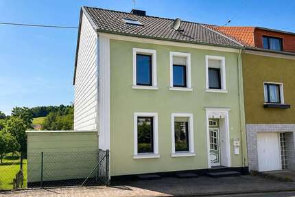 Haus zum Kaufen in Lebach 99.000,00 € 130 m²
