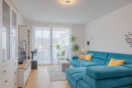 Neuwertige, familienfreundliche 4-Zi.-Whg. mit Lift & 2 TG - Bietigheim-Bissingen