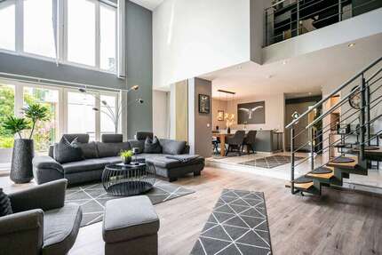 Haus zum Kaufen in Schloß Holte-Stukenbrock 349.900,00 € 97.39 m²