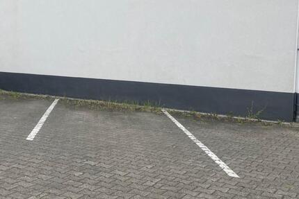 4 -Zimmer-Wohnung mit Terrasse -Parkplatz Nähe Krankenhaus Brose - Coburg