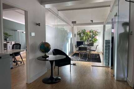 Büro in Hamburg 850,00 € 53 m² - 850,00&nbsp;EUR Kaltmiete, ca.&nbsp; 53,00&nbsp;m&sup2; in Hamburg (PLZ: 20457)