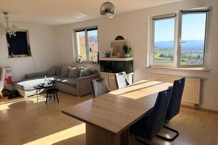 Charmante 4-Zimmer-Wohnung mit Panoramablick in Weil am RheinÖtlingen bei Basel