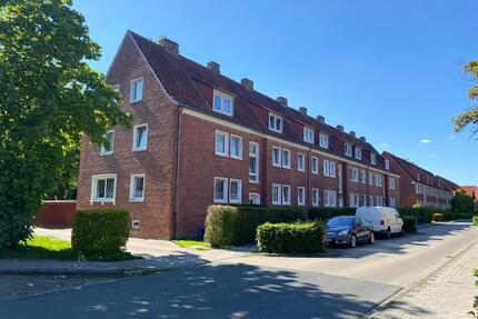 Mehrfamilienhaus, Kapitalanlage mit 27 Garagen zu verkaufen - Leer (Ostfriesland)