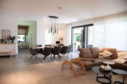 Haus zum Kaufen in Hagen 995.000,00 € 320 m²