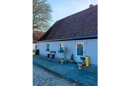 Haus mit Ausbaureserve und Carport + im Auftrag - Borrentin