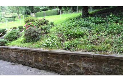 Zentrale 3 Zimmer, Küche, Diele, Bad mit Dusche und Tageslicht - Velbert Langenberg