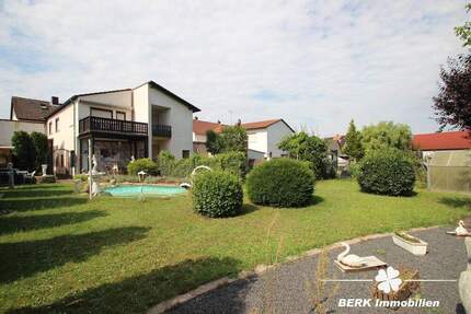 BERK Immobilien - Geräumige DHH sucht Handwerker! - Familienobjekt mit Garage und großzügigem Garten - Stockstadt am Main