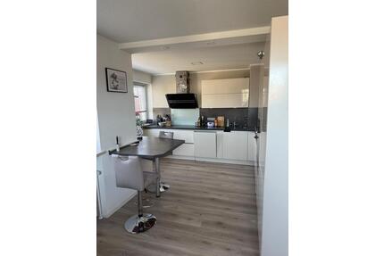 5-Zimmer Maisonette mit Kamin, Garten & Garage – sofort verfügbar - Untermeitingen