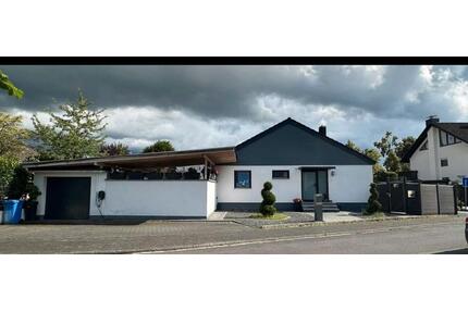 Kernsanierter Bungalow mit Einliegerwohnung in Seligenstadt