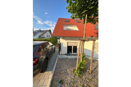 Helle, moderne 2,5-Zimmer-Erdgeschosswohnung mit Terrasse - Bad Schussenried