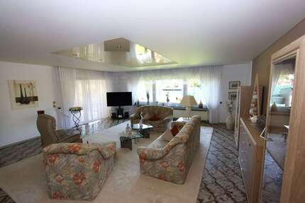Haus zum Kaufen in Friedberg 699.000,00 € 213.67 m²