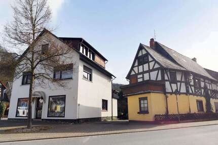 Haus zum Kaufen in Braunfels 225.000,00 € 185 m²