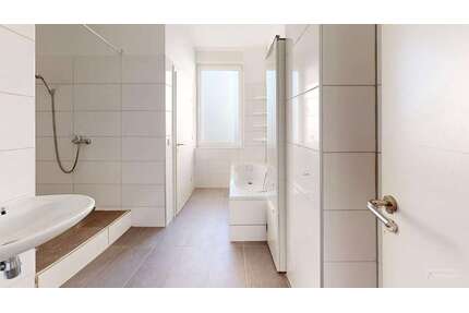 Großzügige 3,5-Zimmer-Eigentumswohnung mit Dachterrassen-Zugang und 2 Stellplätzen in HammHerringen