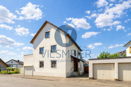 - Sanierungsbedürftiges Zweifamilienhaus mit Potential in zentrumsnaher Lage - - Straubing