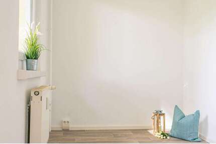 Wohnung zum Mieten in Chemnitz 229,00 € 35.76 m²