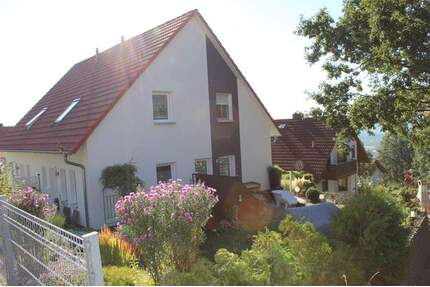 2 Doppelhaushälften. Gemütliches Zuhause in traumhafter Lage - perfekt für Ihre Familie! - Ebelsbach Gleisenau