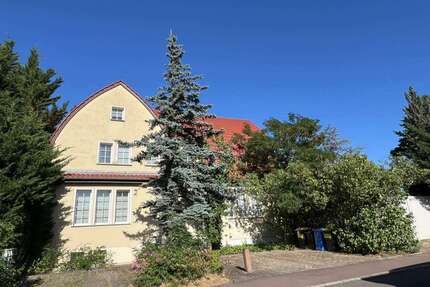 Haus zum Kaufen in Merseburg 850.000,00 € 405 m²