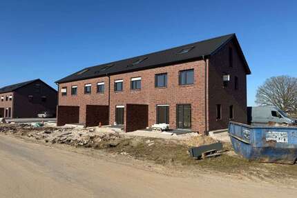 Haus zum Mieten in Rastede 1.550,00 € 123.14 m²