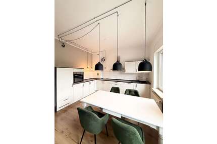 Haus zum Mieten in Krefeld 1.300,00 € 107 m²