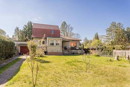 Einfamilienhaus mit großem Grundstück in Schönow bei Berlin - Bernau bei Berlin