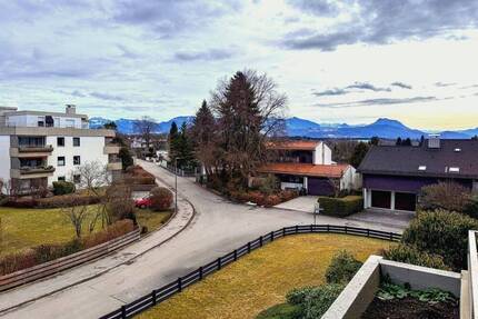 Seltene Gelegenheit am Schloßberg: 3-Zi-Wohnung mit zwei Balkonen und traumhaftem Bergblick! - Stephanskirchen