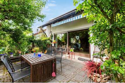 Haus zum Kaufen in Schwarzenbruck Unterlindelburg 540.000,00 € 152.35 m² - Schwarzenbruck / Unterlindelburg