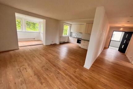 4 Zimmerwohnung Alfeld Leine - 800,00&nbsp;EUR Kaltmiete, ca.&nbsp; 112,00&nbsp;m&sup2; in Lamspringe (PLZ: 31195)