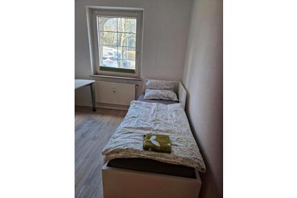 Handwerker-Monteur Maisonette Wohnung mit 4 Schlafzimmer - Mönchengladbach Nord