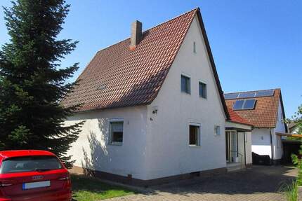 EFH mit großem Garten und guter Anbindung in Moorenbrunn Haus kaufen - Nürnberg