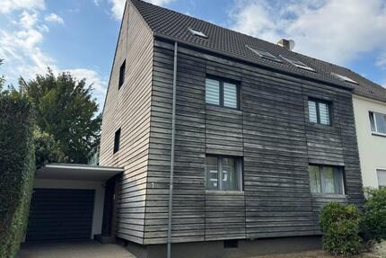 Gepflegte Doppelhaushälfte mit 3 Wohneinheiten - Essen Frillendorf