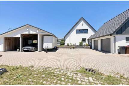 Haus zum Kaufen in Dänischenhagen 599.000,00 € 350 m²