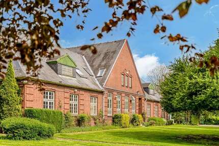 Haus zum Kaufen in Kollmar 269.000,00 € 602 m²