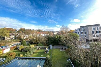 Zentral gelegene Stadtwohnung - 1.450,00&nbsp;EUR Kaltmiete, ca.&nbsp; 107,00&nbsp;m&sup2; in Bergisch Gladbach (PLZ: 51465)