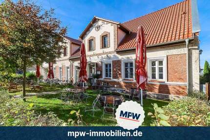 Charmantes Gasthaus mit Wasserblick - Stilvoll saniertes Schmuckstück am Schwielochsee - Friedland Niewisch