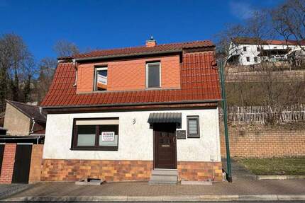 Kleines, gepflegtes Einfamilienhaus mit Nebengelass in Könitz zu verkaufen - Unterwellenborn